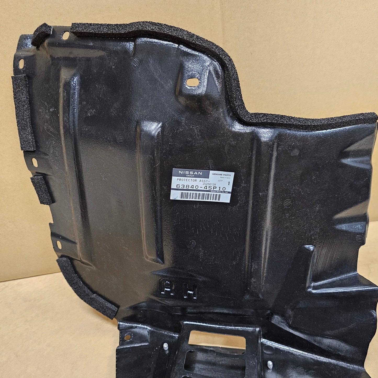 Nissan OEM Front Right Fender Liner - Nissan 300ZX Z32