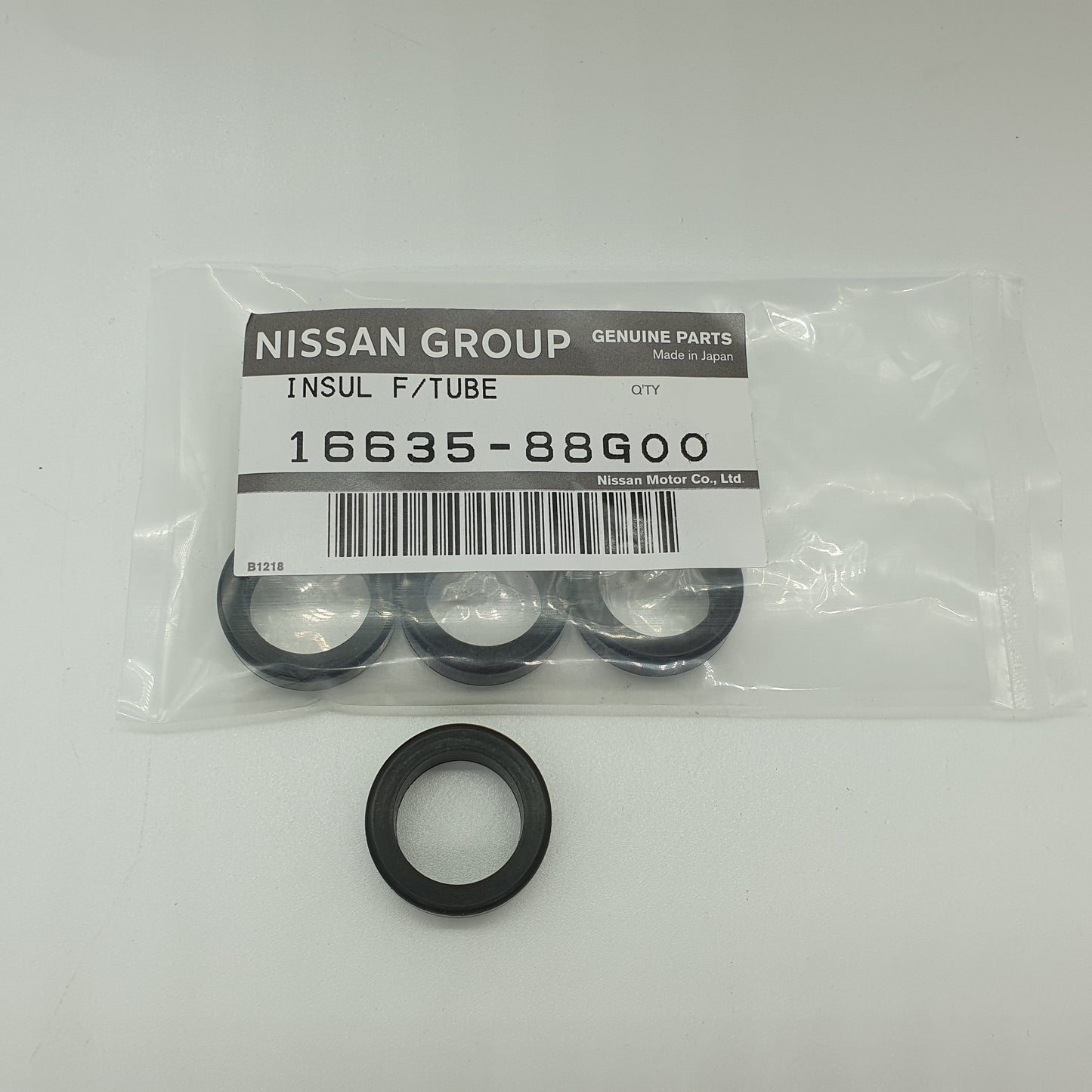 Nissan OEM Lower Plenum Injector Fuel Rail Insulator Seal. Later Style - Nissan 300ZX 95-96TT/93-96NA(Except 93CV) Z32