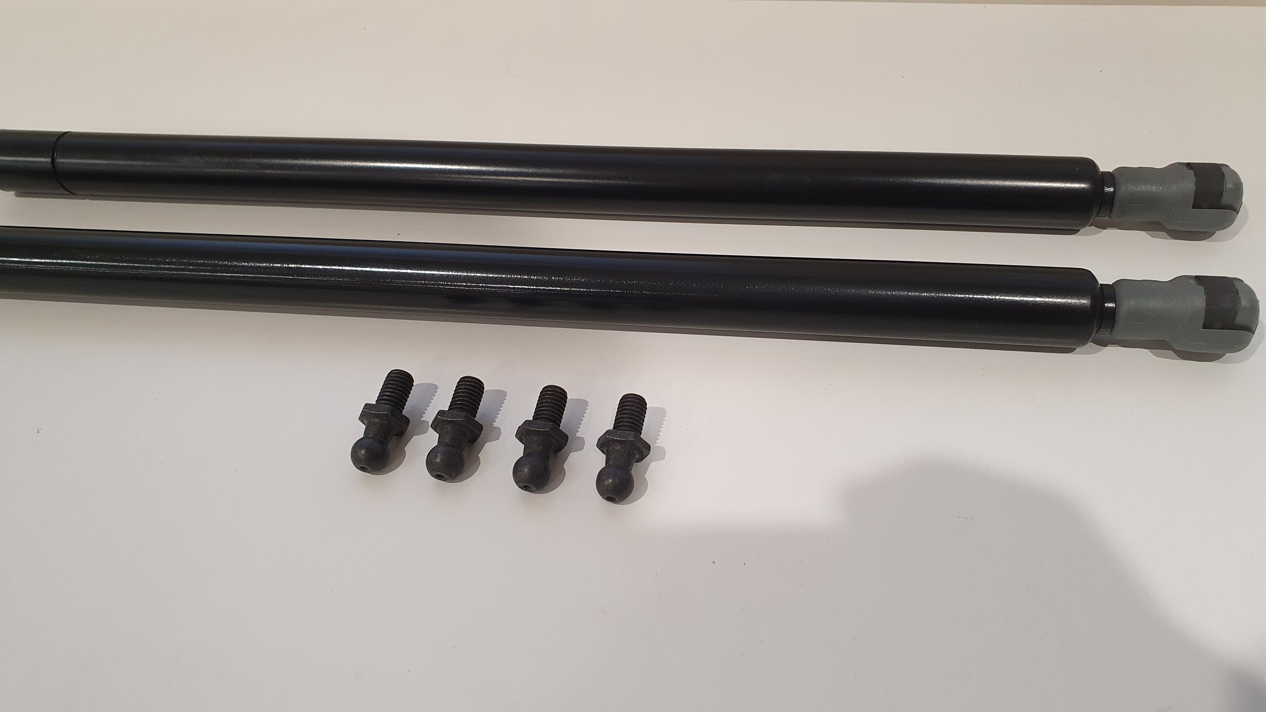 Nissan 300ZX Rear Hatch Liftgate Supports – Pair For 88-96 Models With Spoiler (SSD)